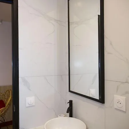Apartment Studio Fonctionnel Et Moderne Place Clichy - 2p Paris